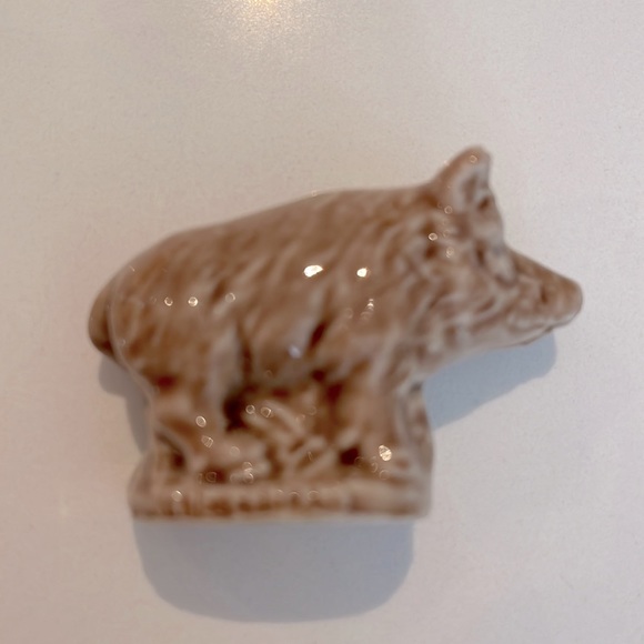 Wade England - Wild Boar, Otter, Fawn, Little Bo Peep collectibles - Picture 6 of 10